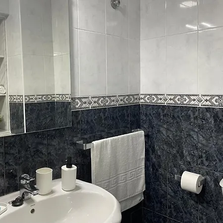 Sanmar 菲尼斯特雷